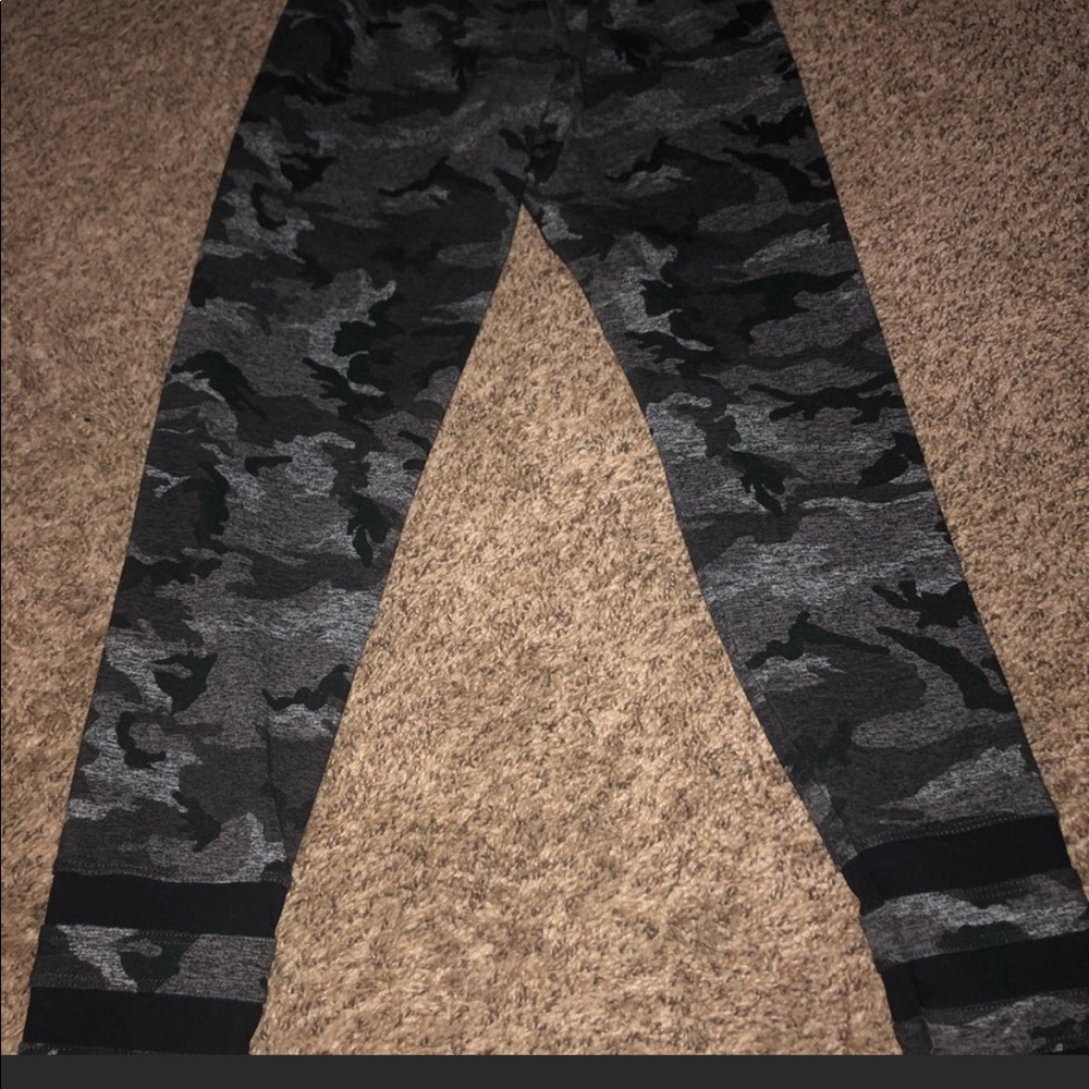 Strut this camo leggings